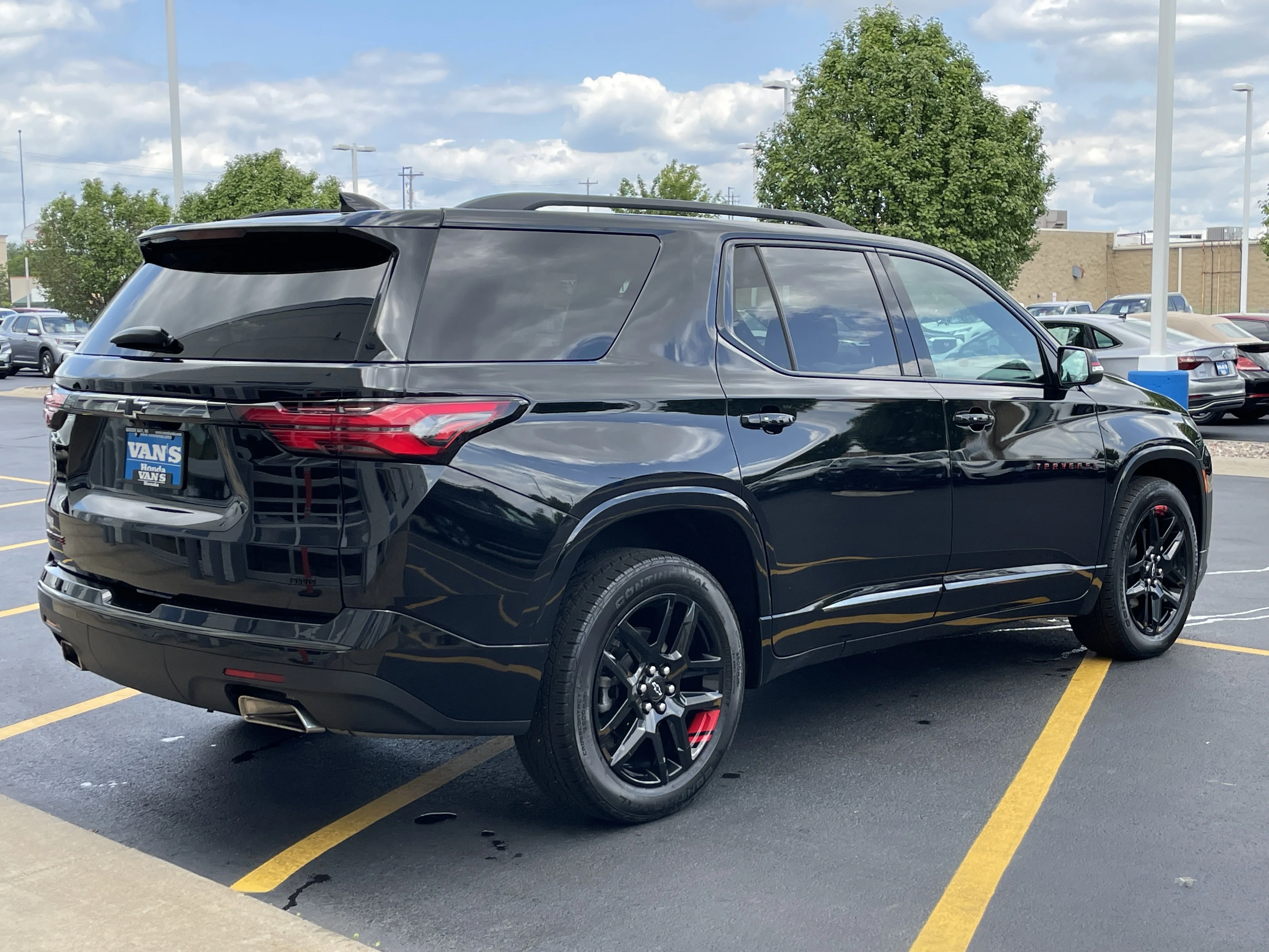 Used 2022 Mosaic Black Metallic Chevrolet Premier image 7