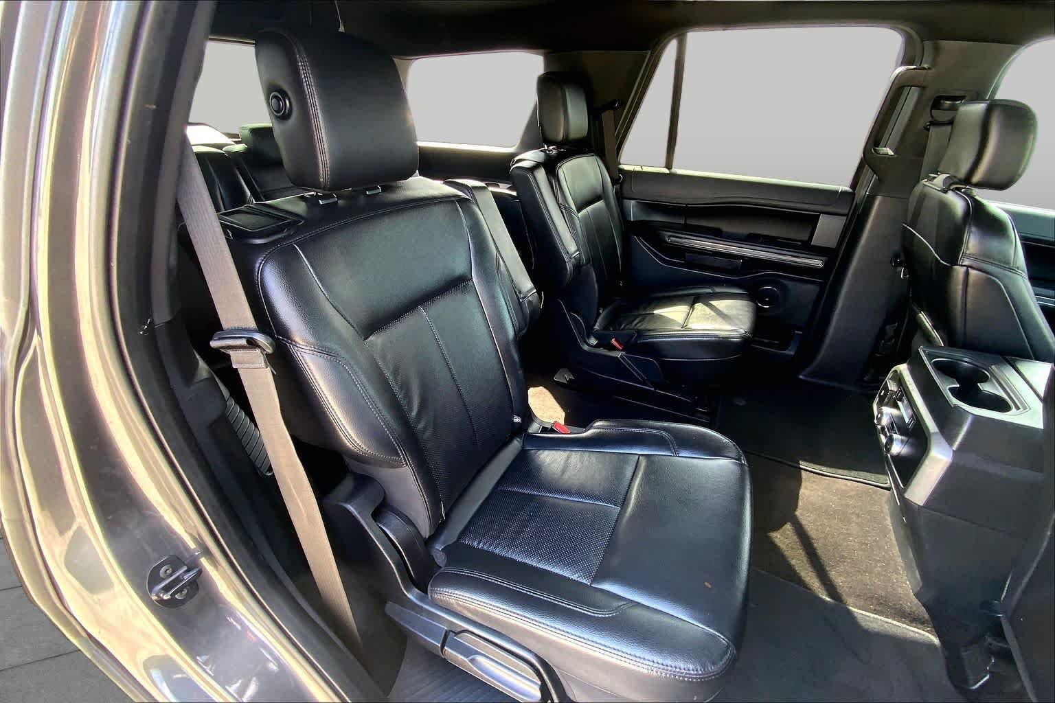 Used 2020 Magnetic Metallic Ford XLT image 18