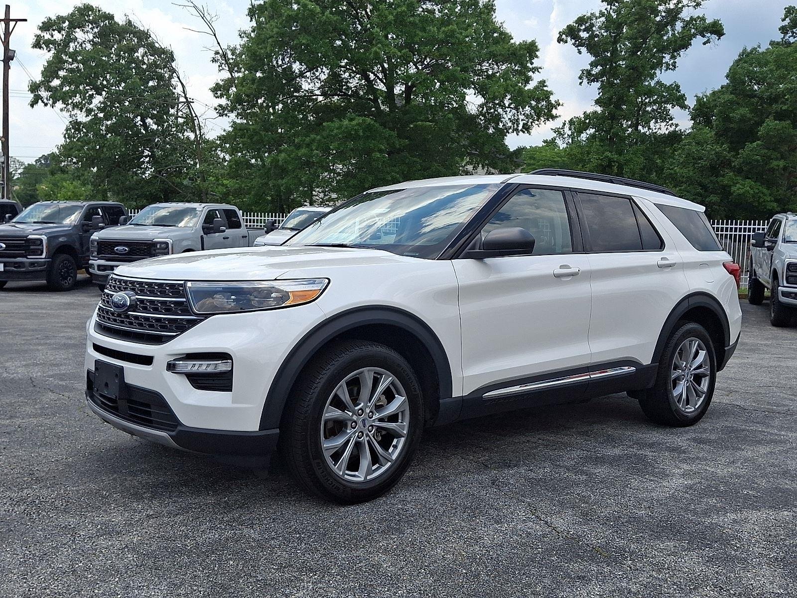 Certified Used 2023 Star White Ford XLT image 3