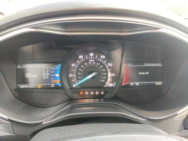 Used 2019 Blue Ford SE image 16