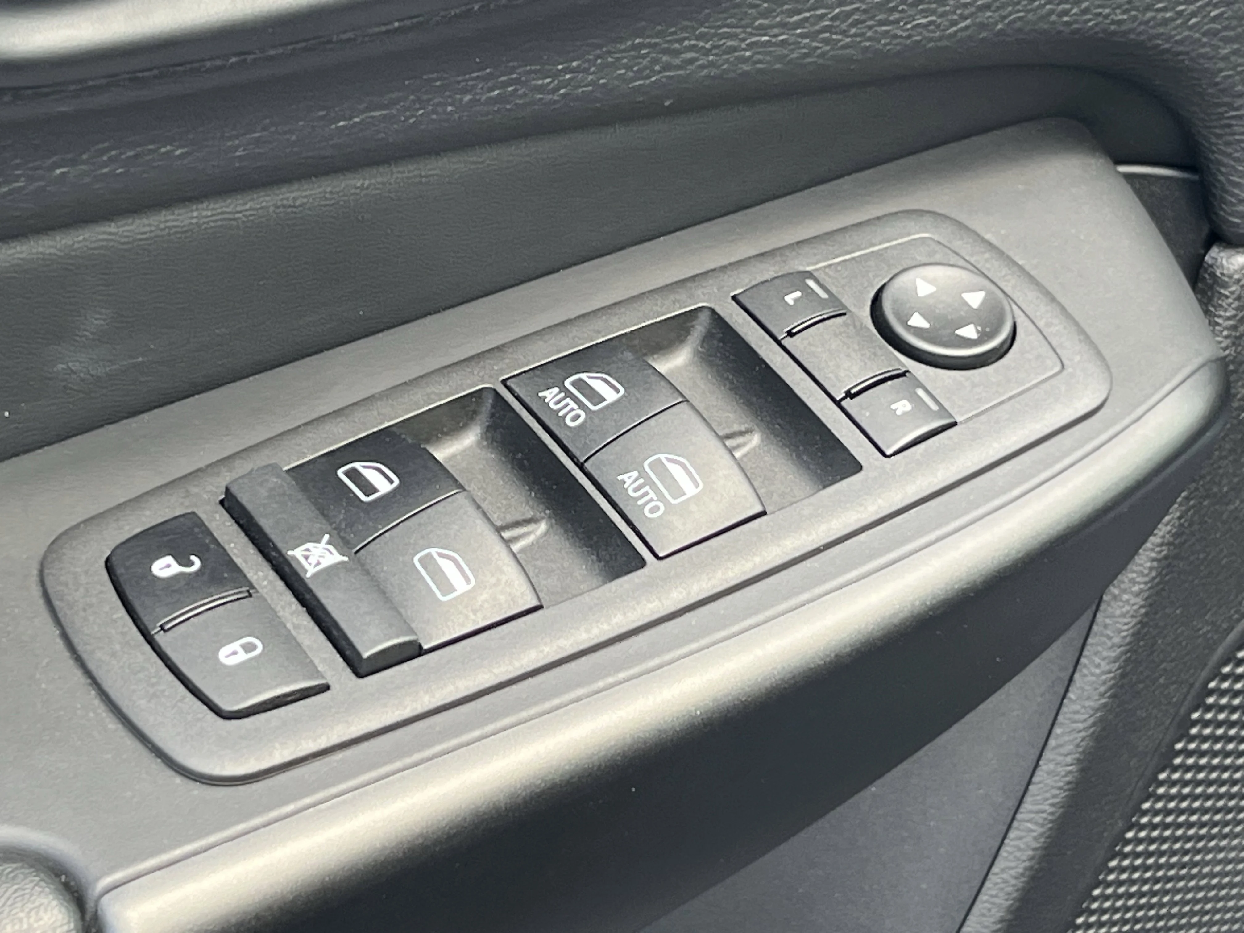 Used 2022 Gray Clearcoat Jeep Trailhawk image 22