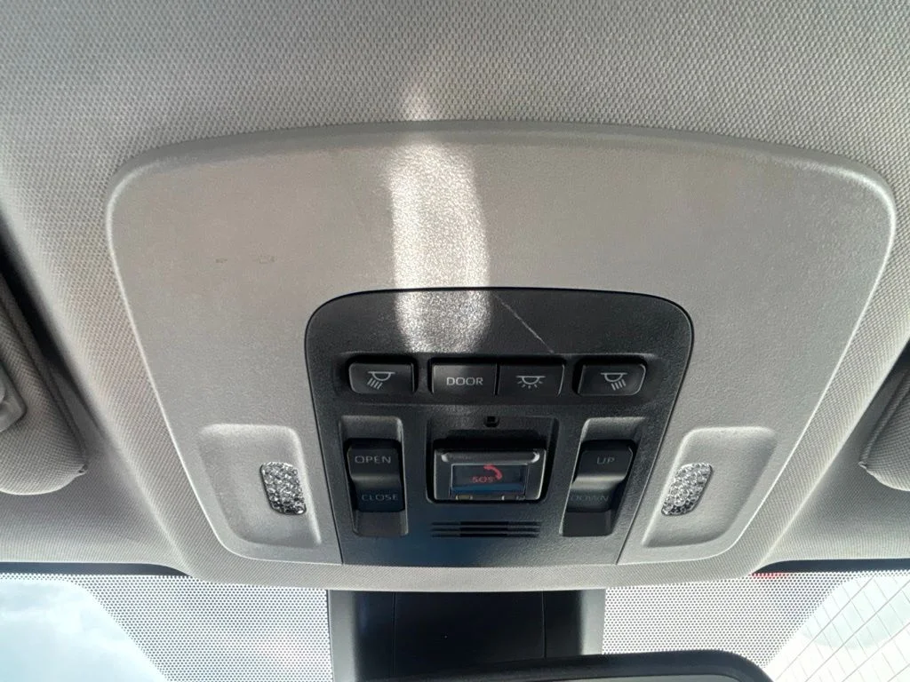 Used 2023 White Toyota SE image 18