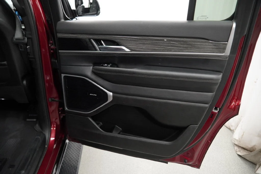 Used 2022 Red Jeep Series II image 38