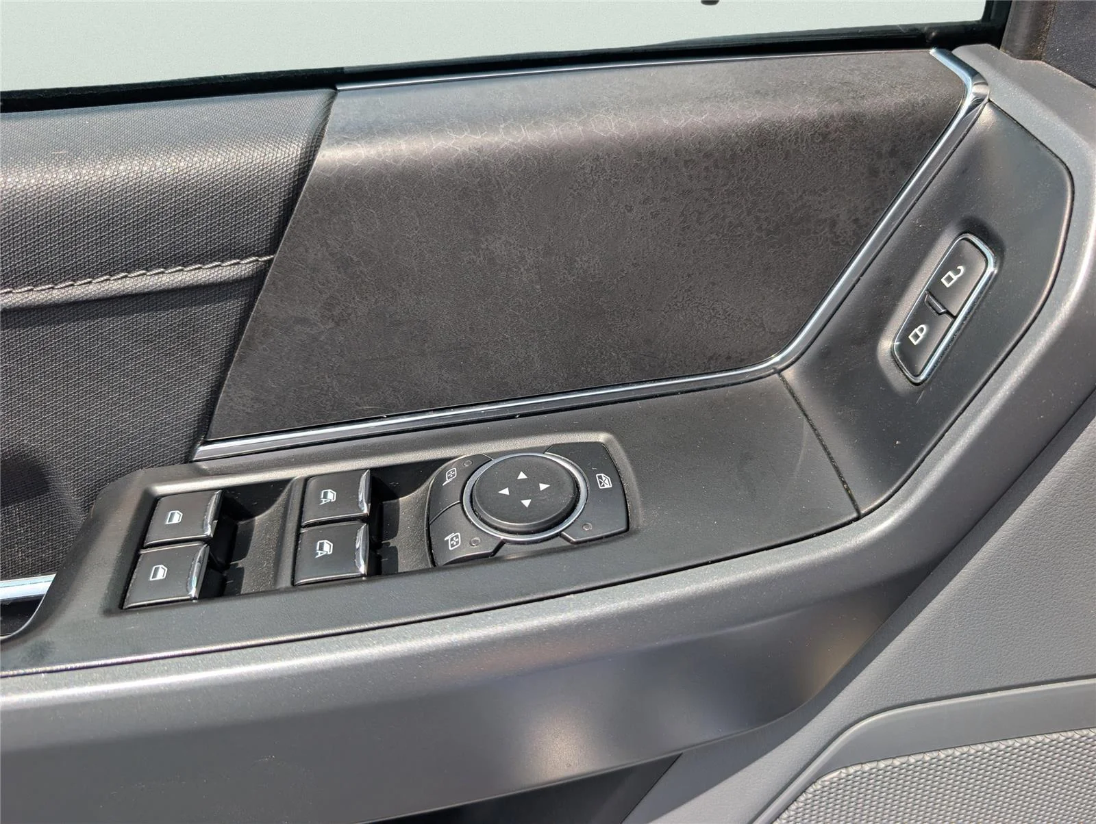 Used 2024 Agate Black Ford XLT image 24