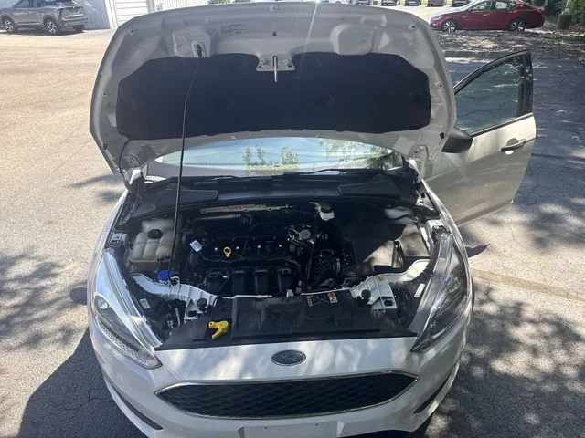 Used 2018 White Ford S image 30