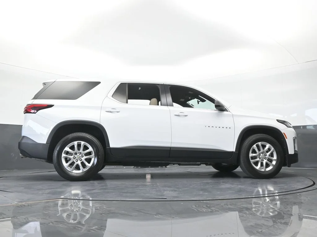 Used 2022 Summit White Chevrolet LS image 58