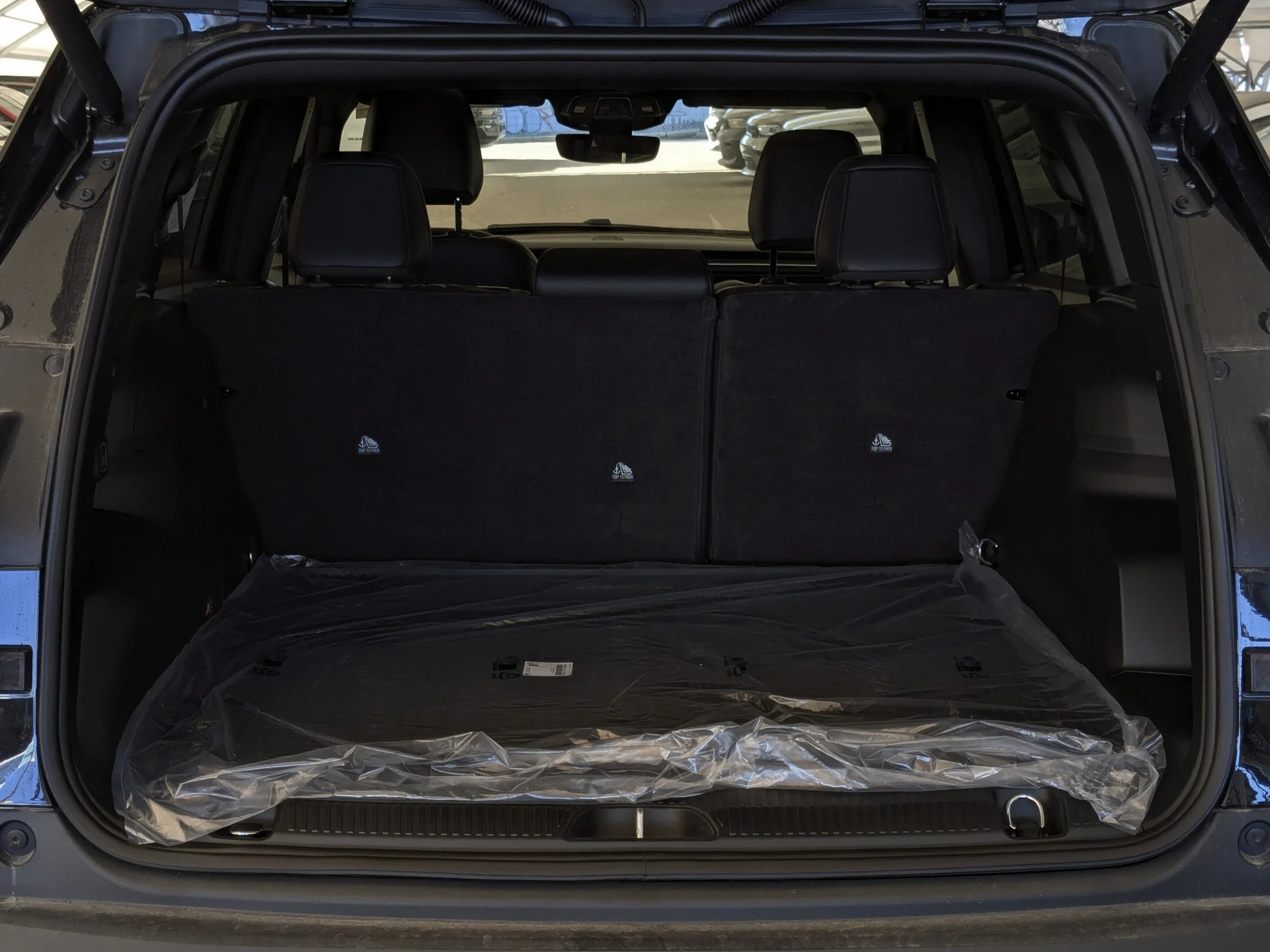 New 2026 Black Jeep Limited - - Hybrid - Dual-Pane Pano Sunroof - Capri Leatherette - Power Liftgate & More! image 28