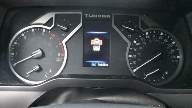 Used 2022 Green Toyota SR5 image 21