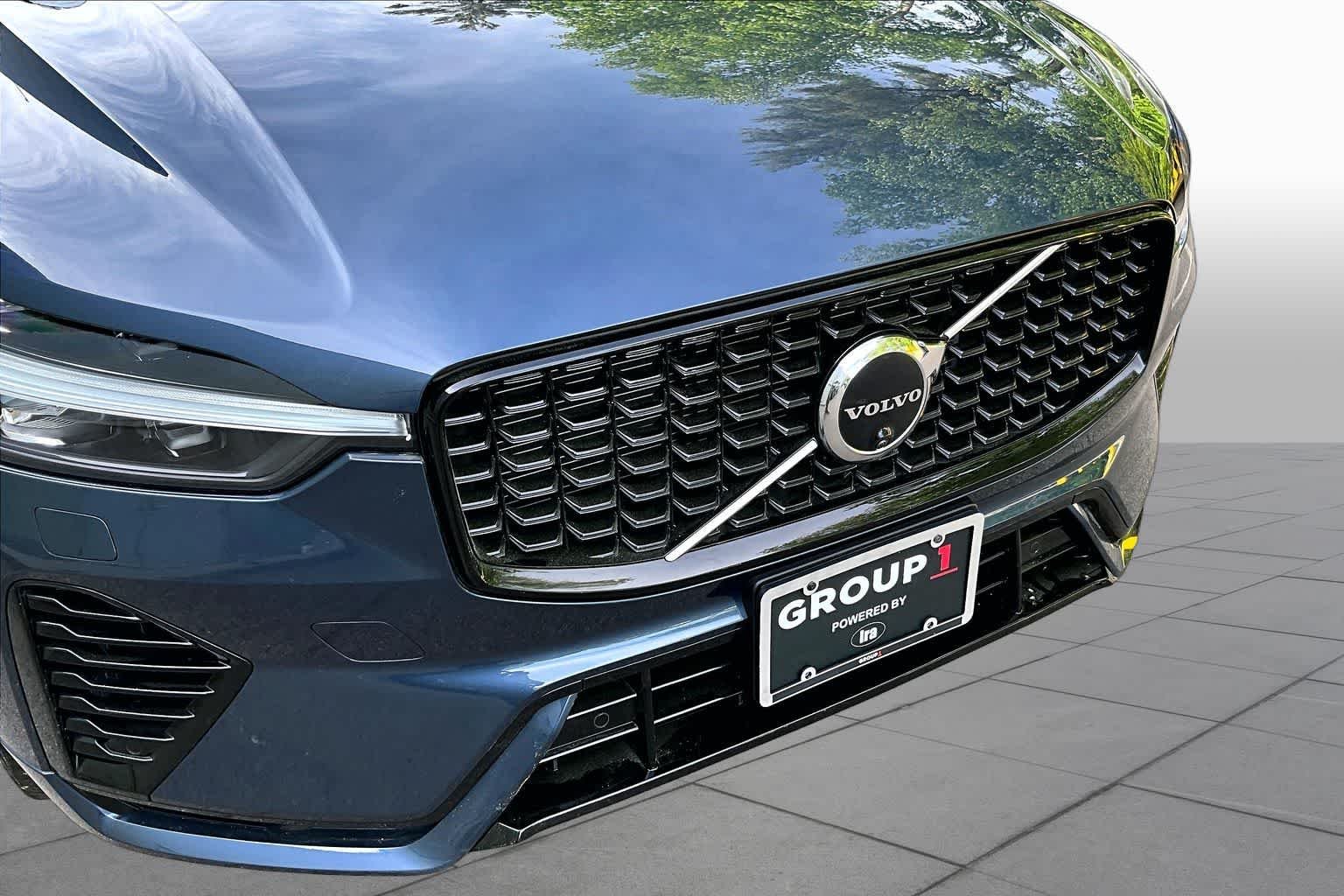 Certified Used 2025 Denim Blue Volvo Plus image 30