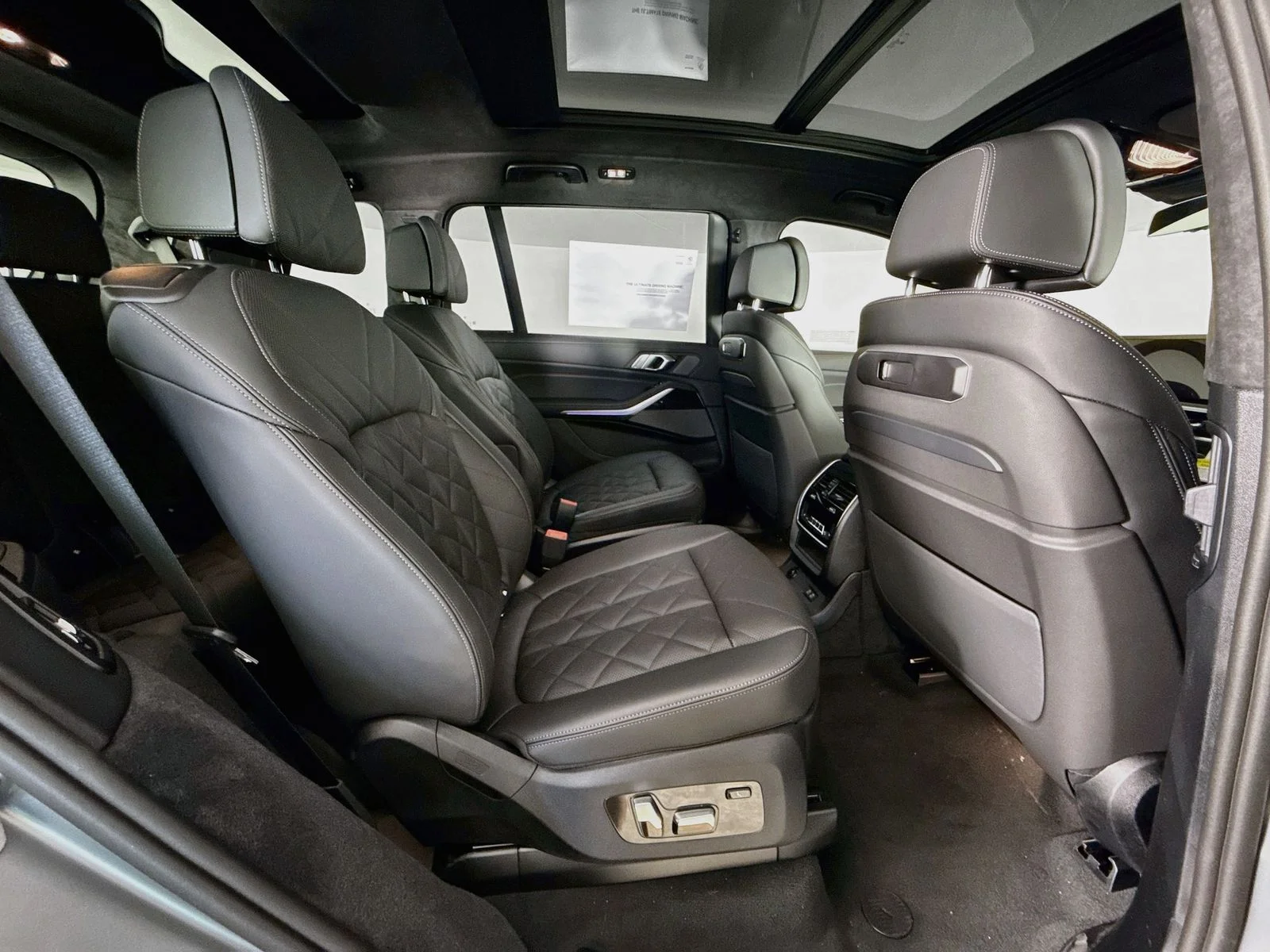 New 2027 Frozen Pure Grey Metallic BMW xDrive40i image 30