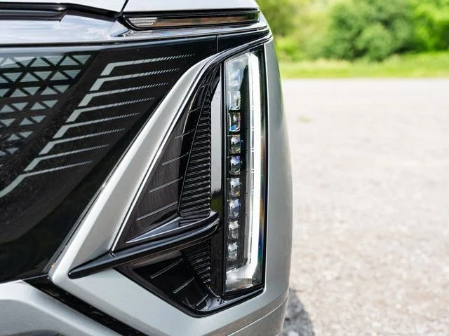 2026 Cadillac LYRIQ V Premium - Photo 21