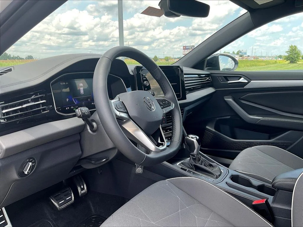 New 2026 White Volkswagen 1.5T Sport image 23