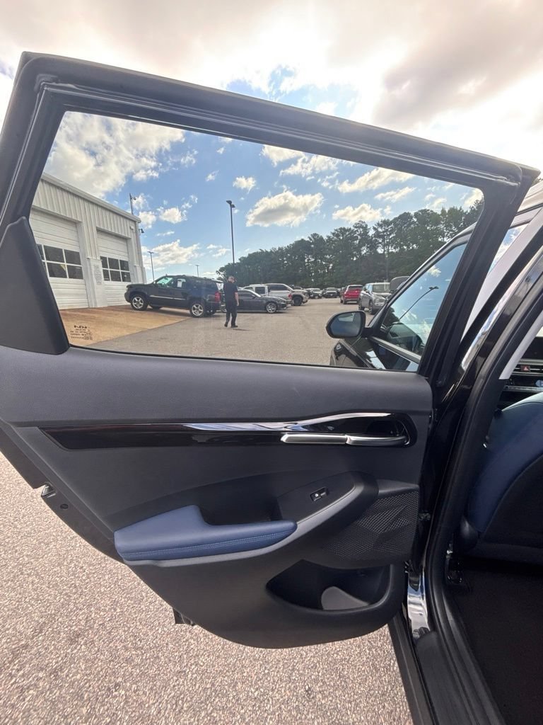 Used 2025 Fusion Black Kia S image 16