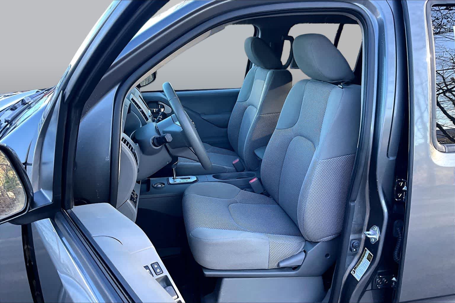 Used 2021 Gun Metallic Nissan SV image 9