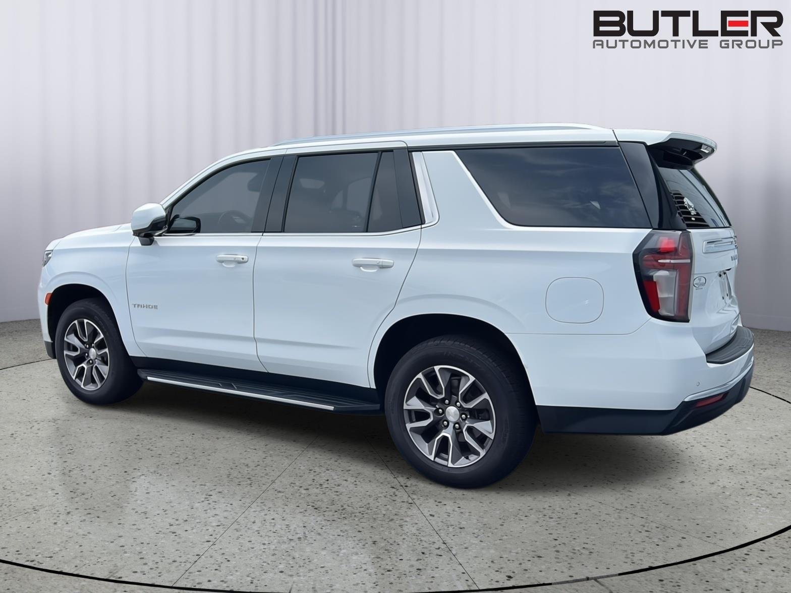 Used 2022 Summit White Chevrolet LT image 3