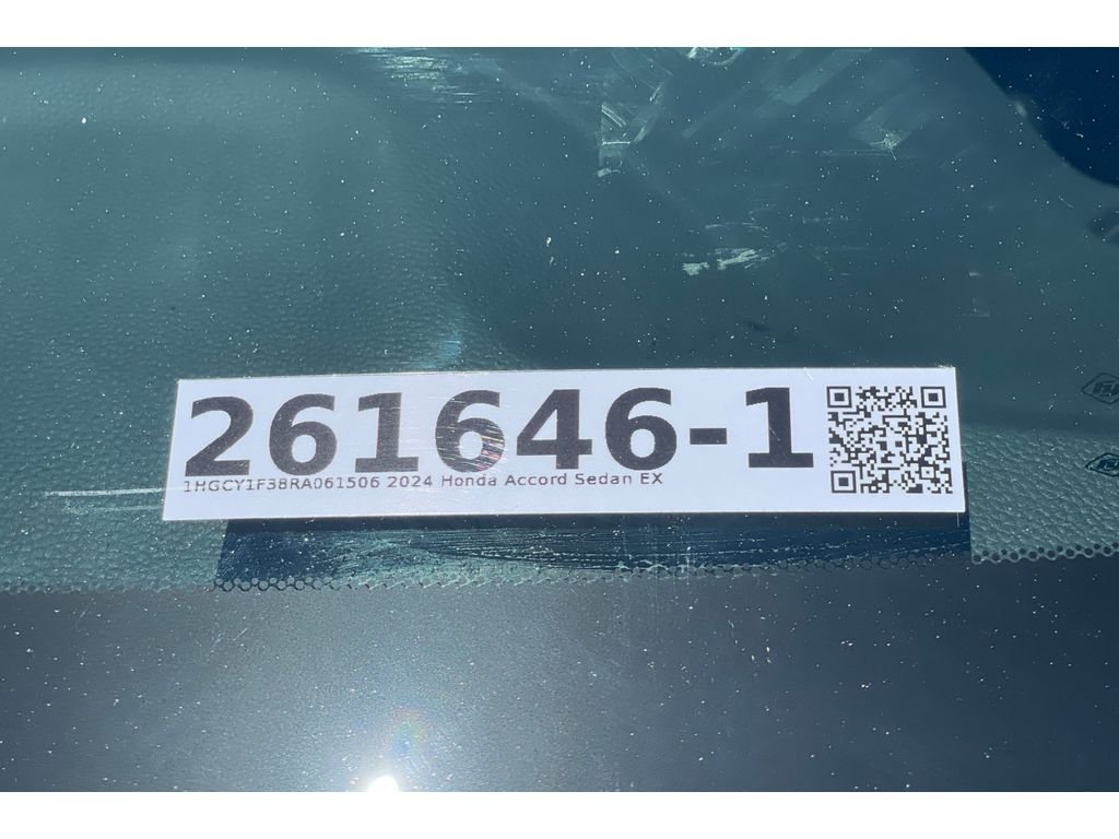 Used 2024 Platinum White Pearl Honda EX image 20