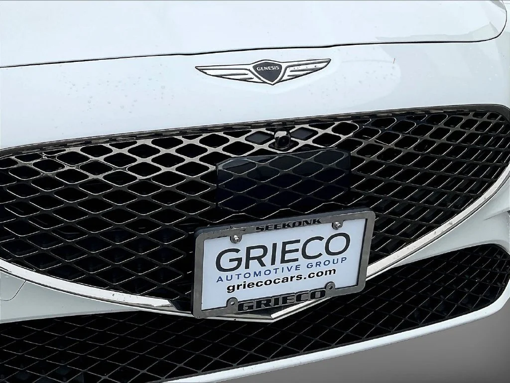Used 2026 White Genesis 2.5T Prestige image 34