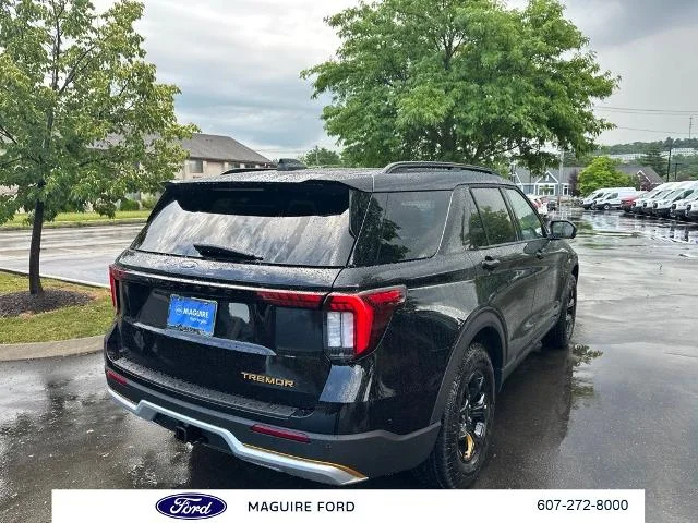New 2026 Agate Black Metallic Ford Tremor® image 21