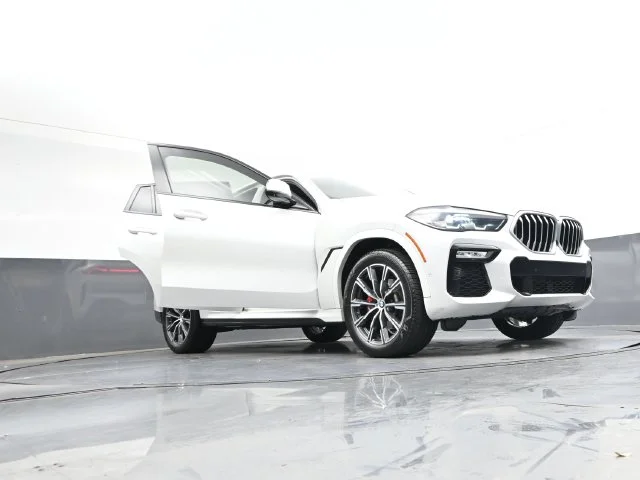 Used 2021 White BMW sDrive40i image 44