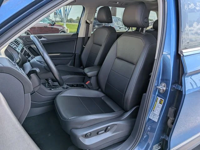 Used 2018 Blue Volkswagen 2.0T SEL image 12
