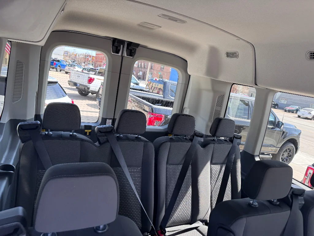 Used 2025 OXFORD WHITE Ford XLT image 12