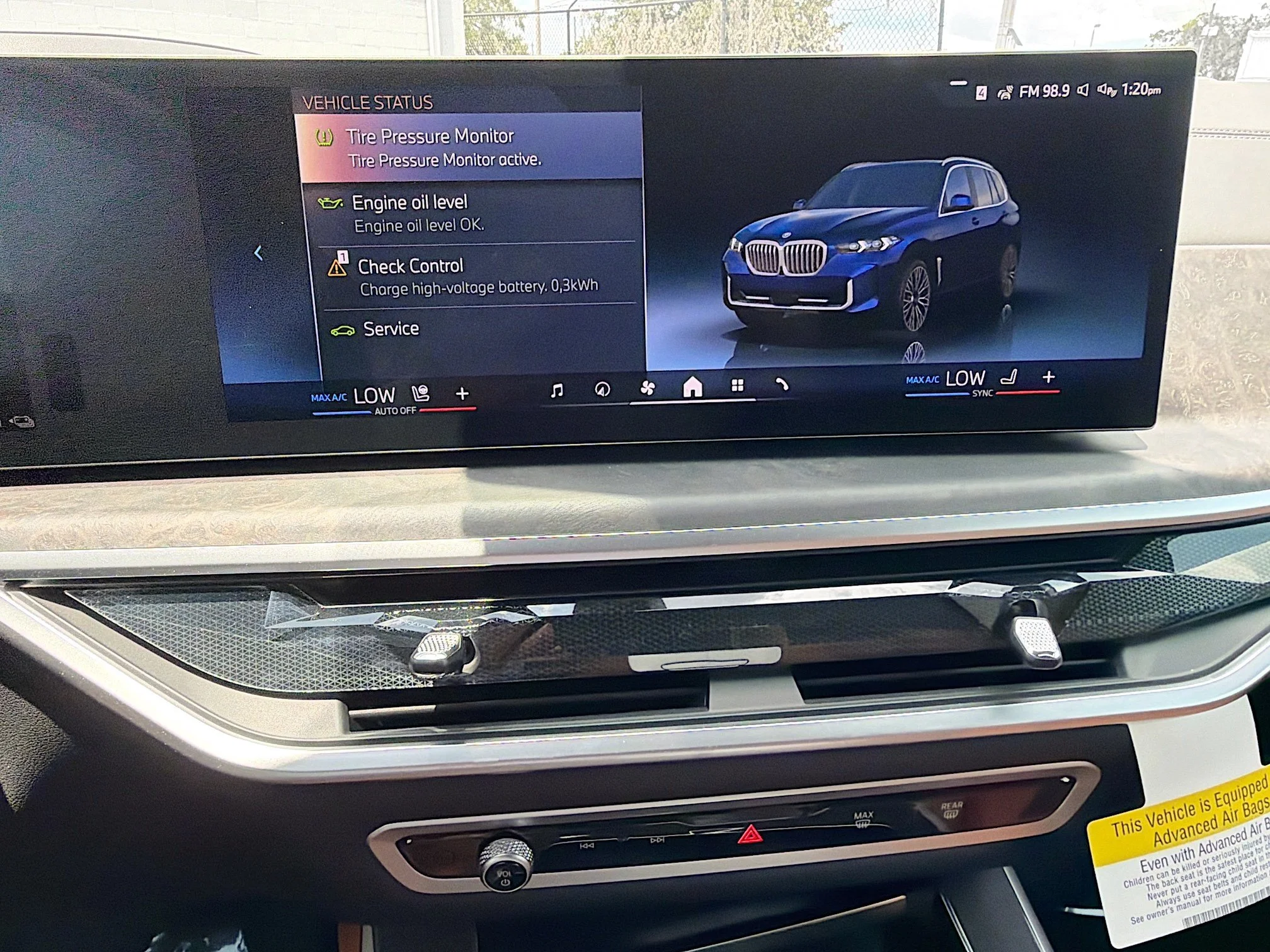 New 2026 Tanzanite Blue II Metallic BMW xDrive50e image 29