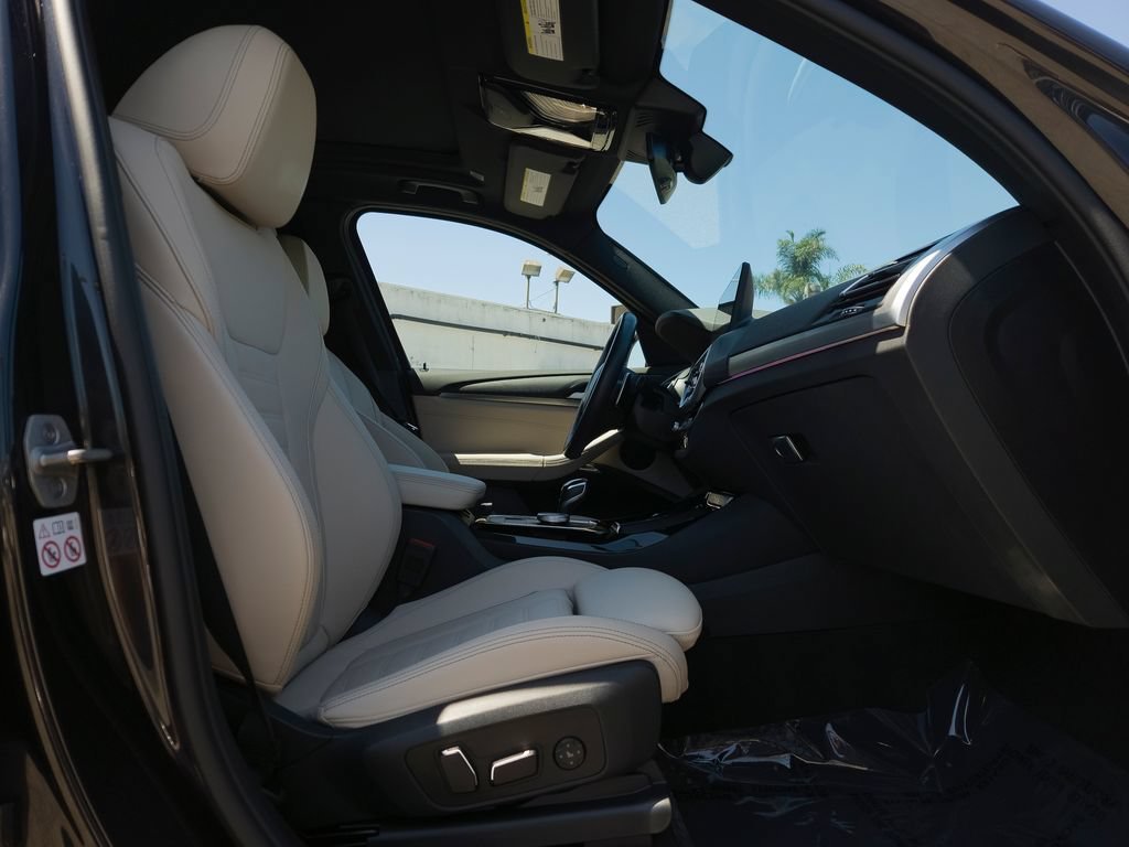Used 2024 Dark Graphite Metallic BMW sDrive30i image 21