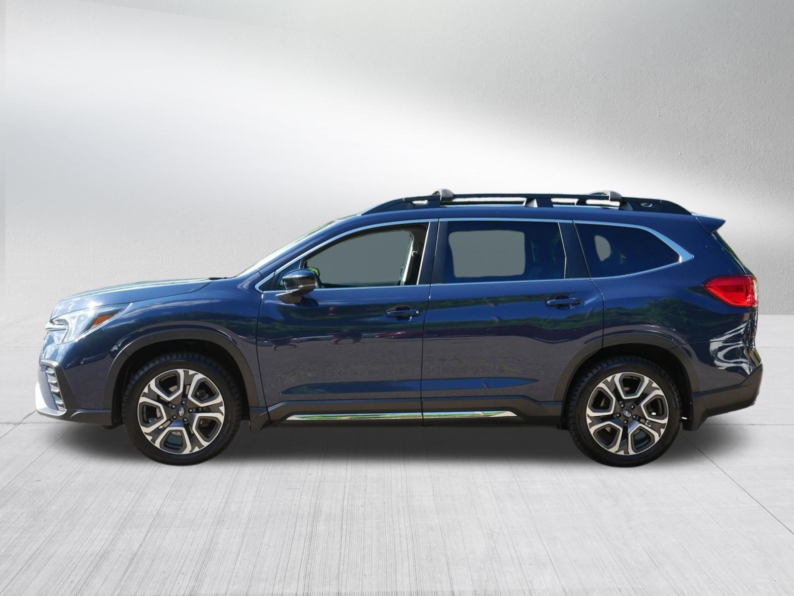 Used 2024 Cosmic Blue Pearl Subaru Limited image 4