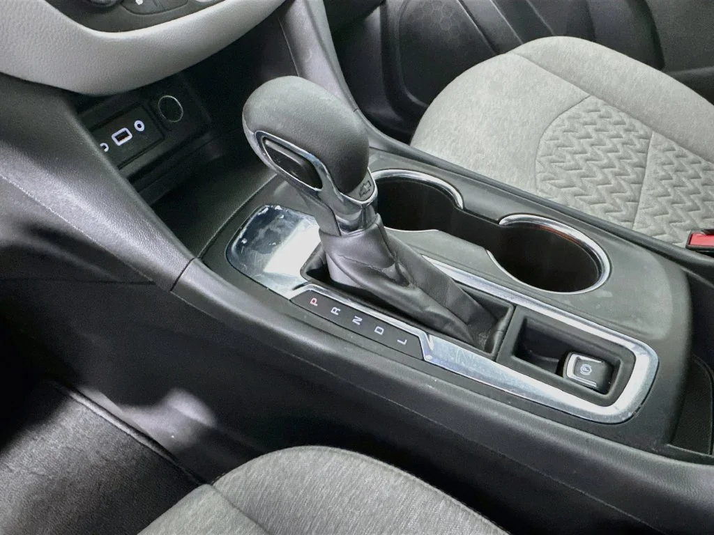 Used 2024 White Chevrolet LT image 20