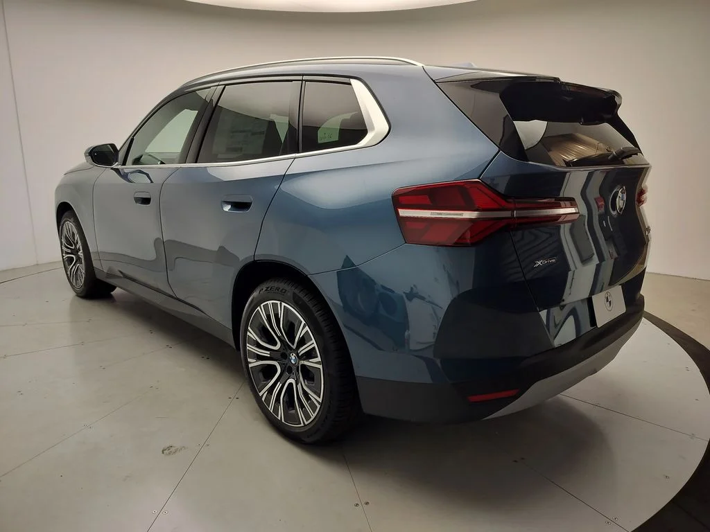 New 2026 Arctic Race Blue metallic BMW 30 xDrive image 4