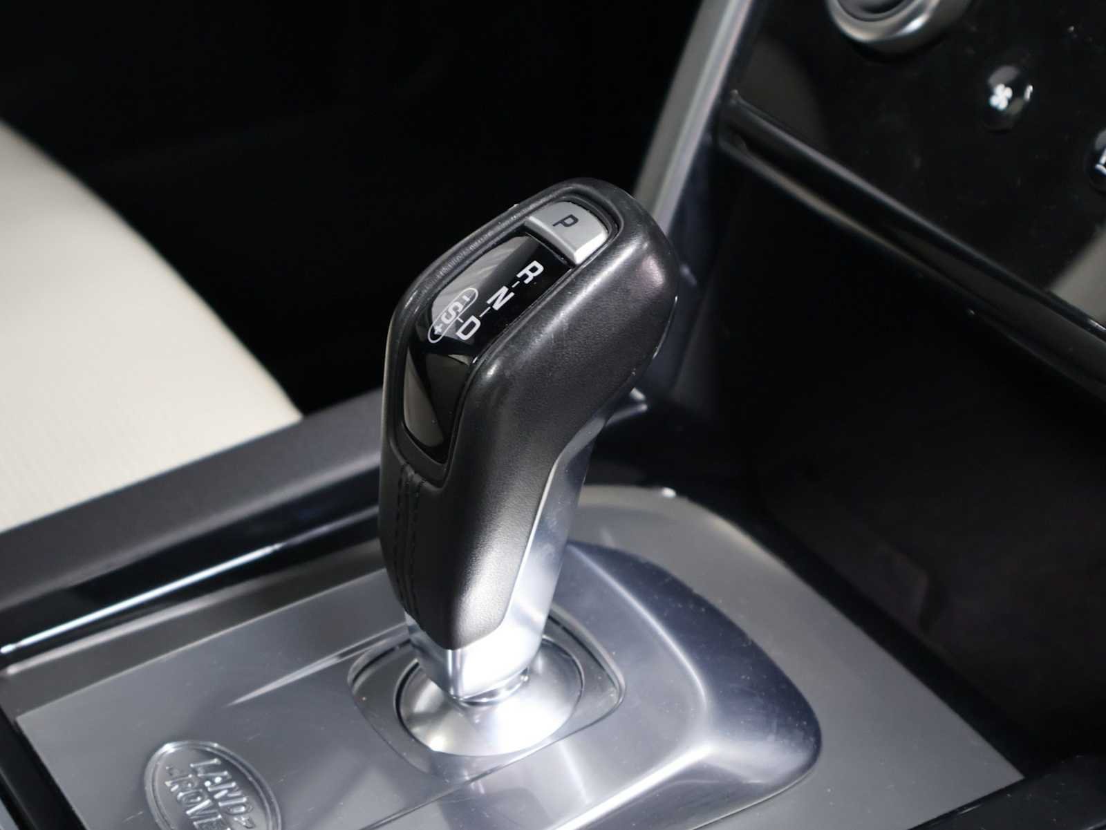 Used 2022  Land Rover S R-Dynamic image 20