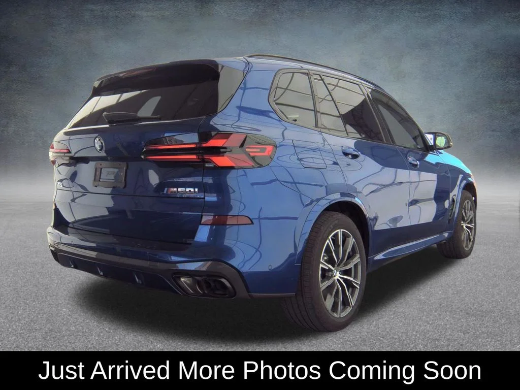 Used 2026 Blue BMW M60i image 3