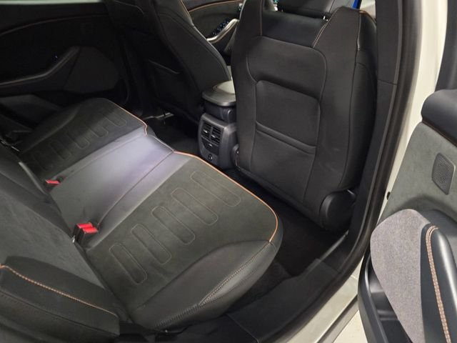 Used 2023 White Ford GT image 31