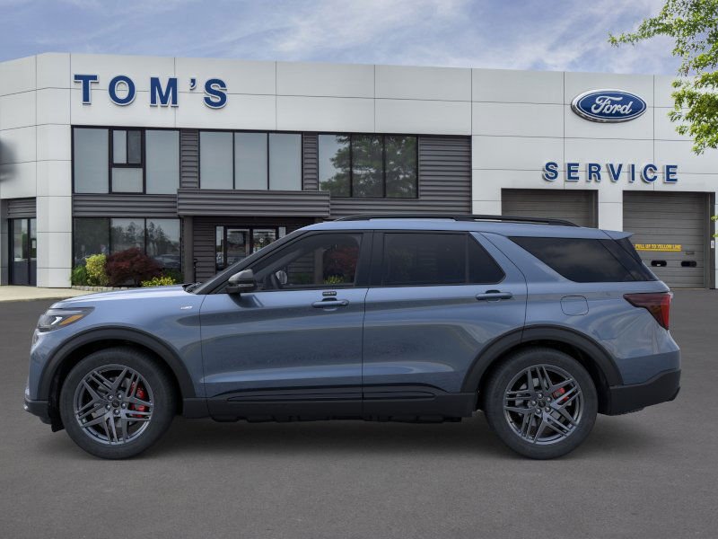 View vehicle photo 3