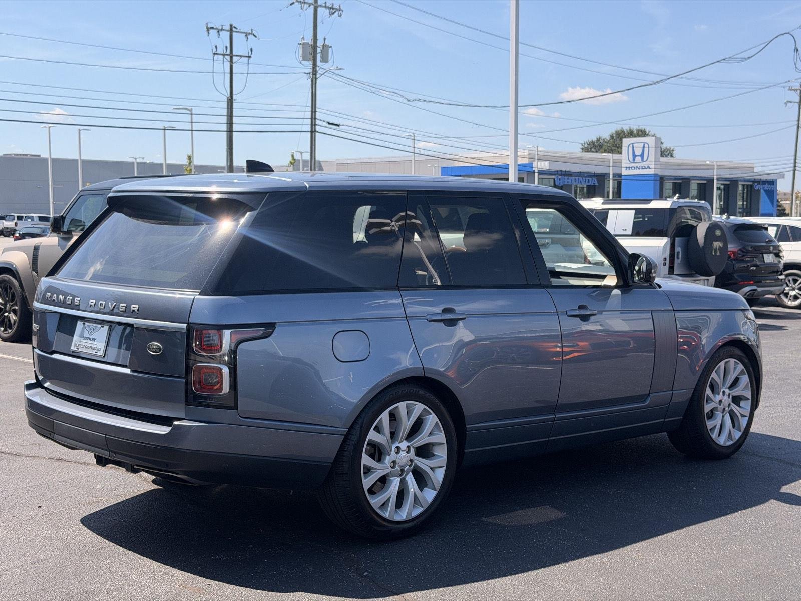 Used 2019 Byron Blue Metallic Land Rover HSE image 26