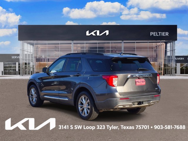 Used 2020 Gray Ford XLT image 4