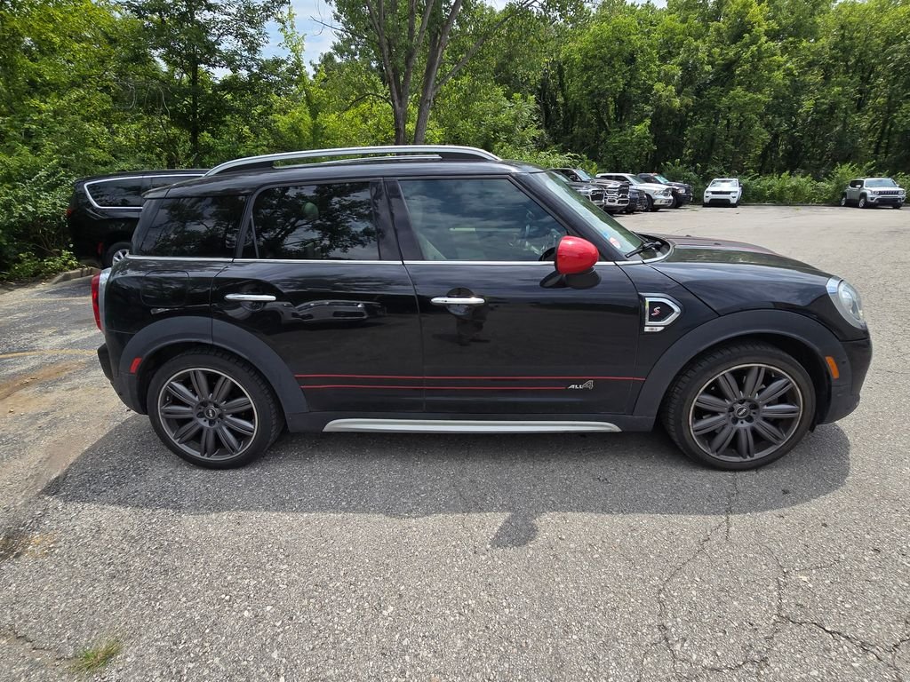 Used 2018 Black MINI Base image 9