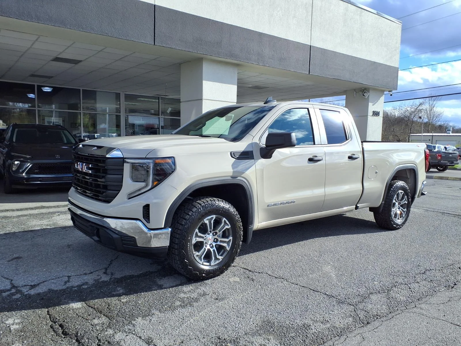 2026 GMC Sierra 4WD Double Cab Standard Box Pro's photo