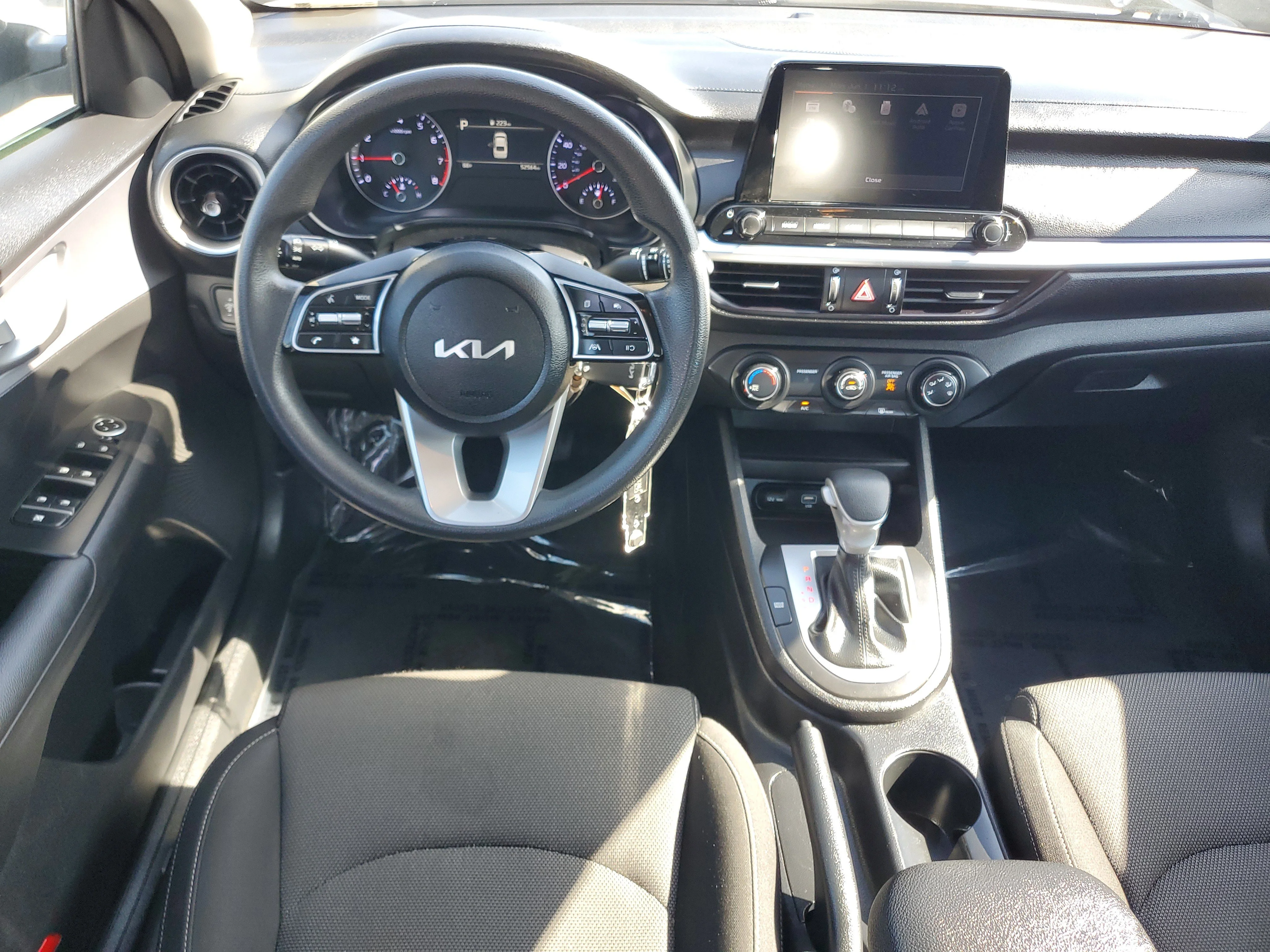 Certified Used 2024 White Kia LXS image 16