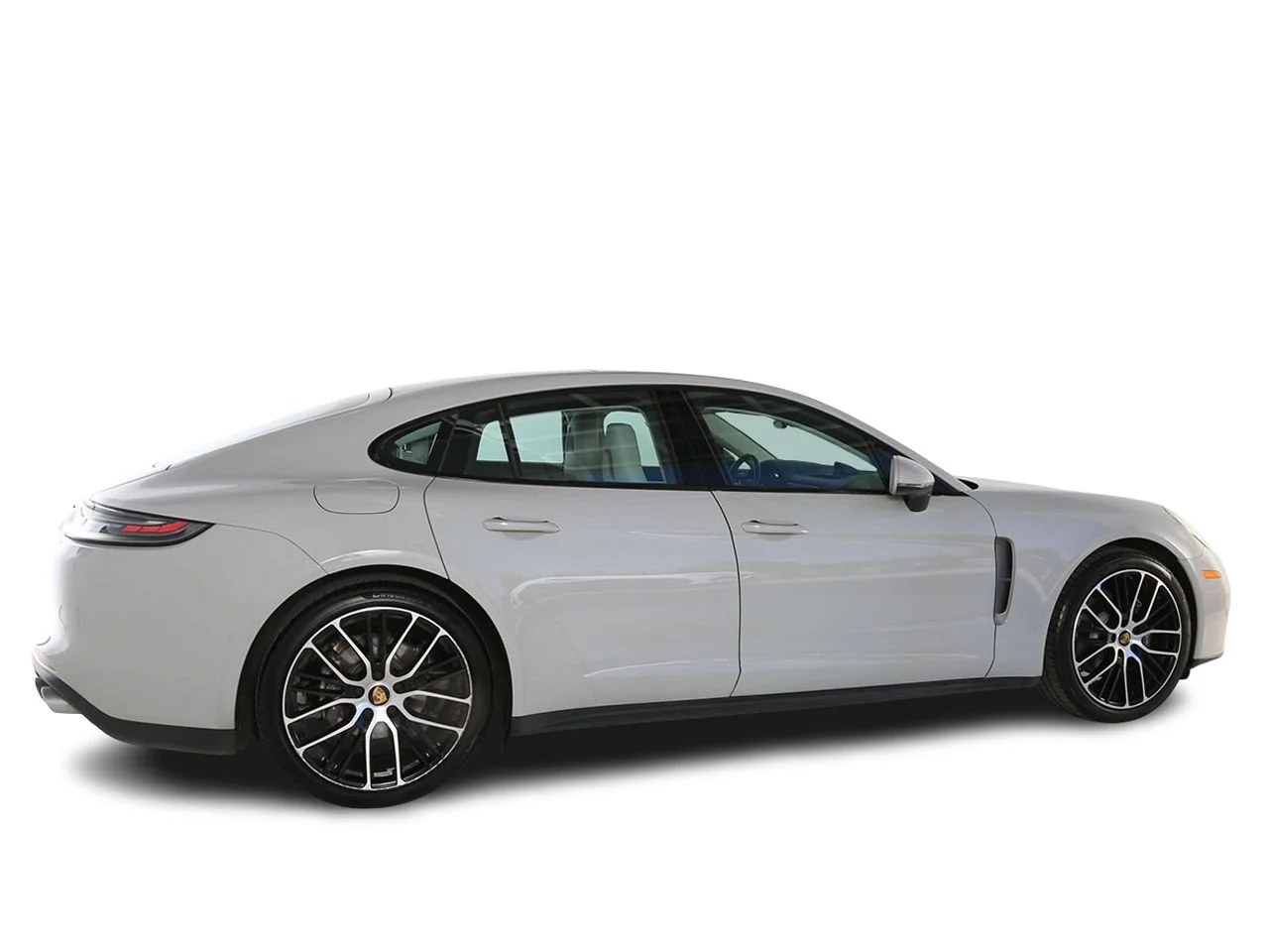 Used 2023  Porsche 4 Platinum Edition image 10