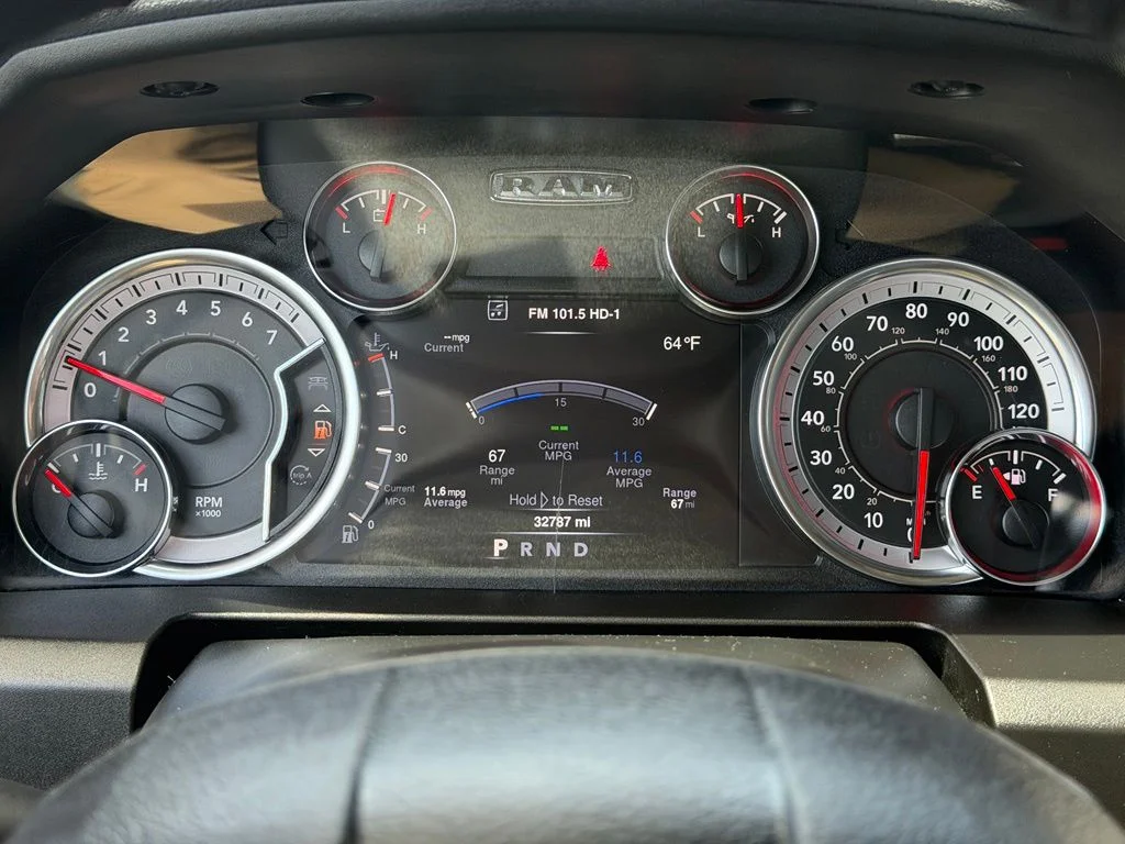 Used 2019 White Ram Warlock image 19