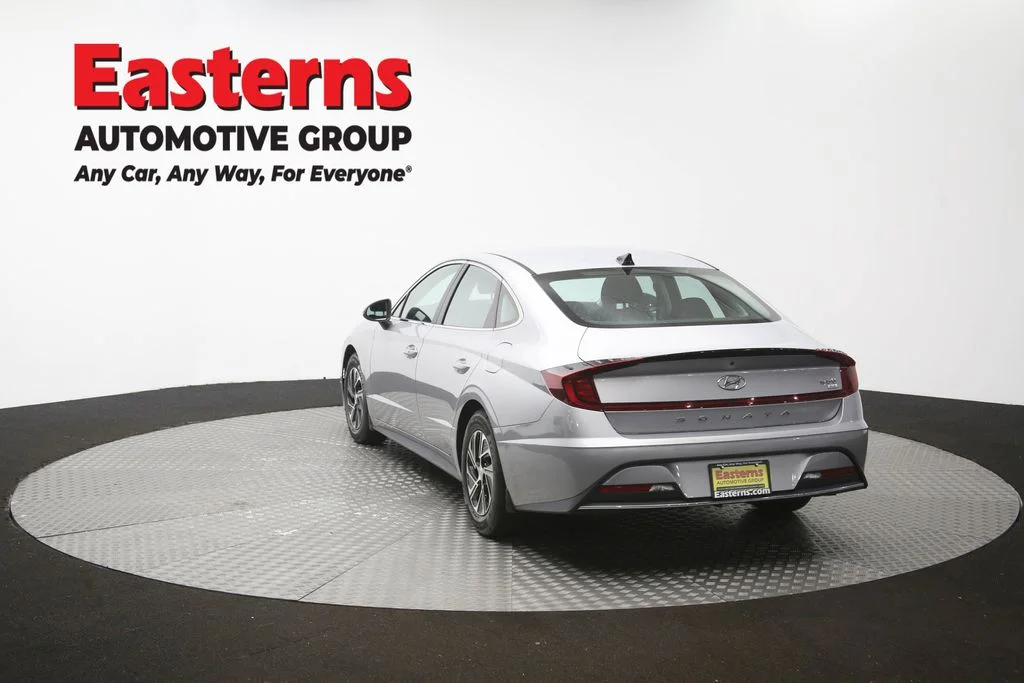Used 2023 Silver Hyundai Blue image 38