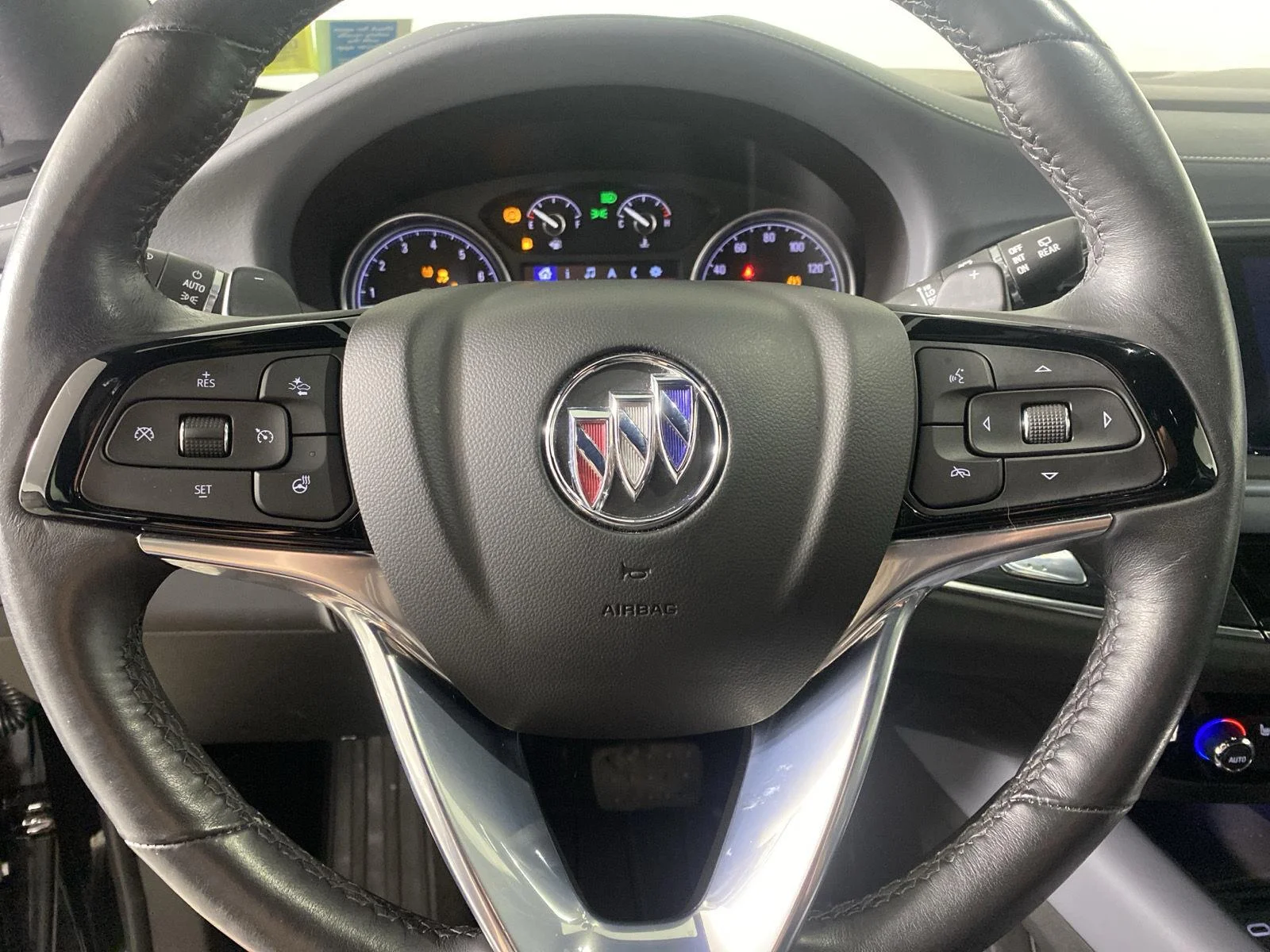Used 2024 Ebony Twilight Metallic Buick Essence image 13