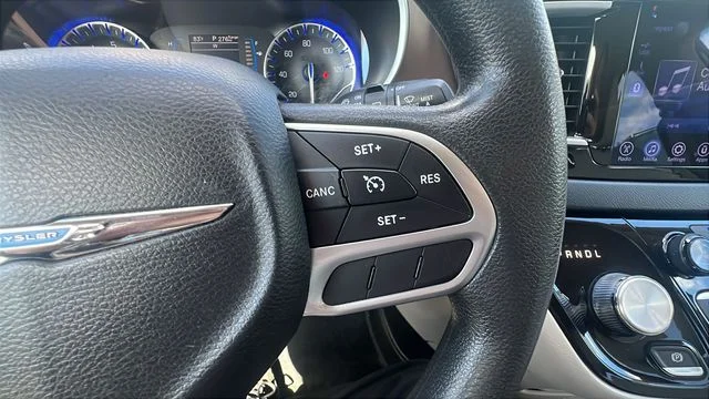 Used 2017 Silver Chrysler Touring image 22