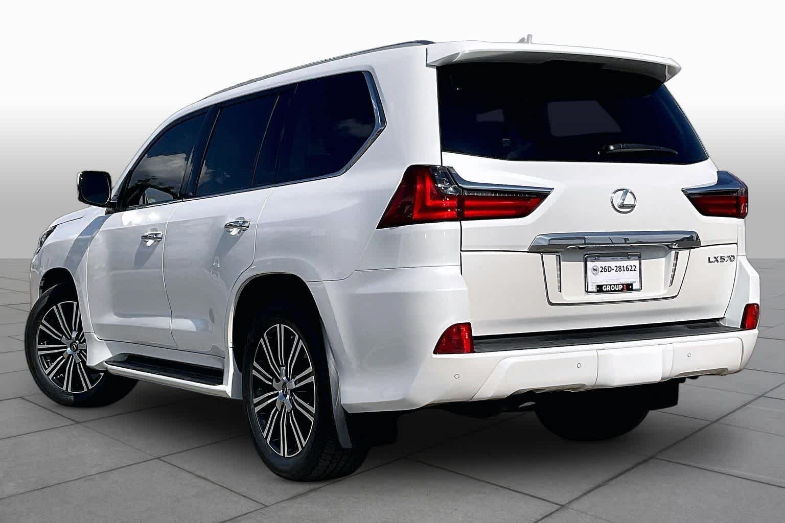 Used 2021 Eminent White Pearl Lexus  image 11