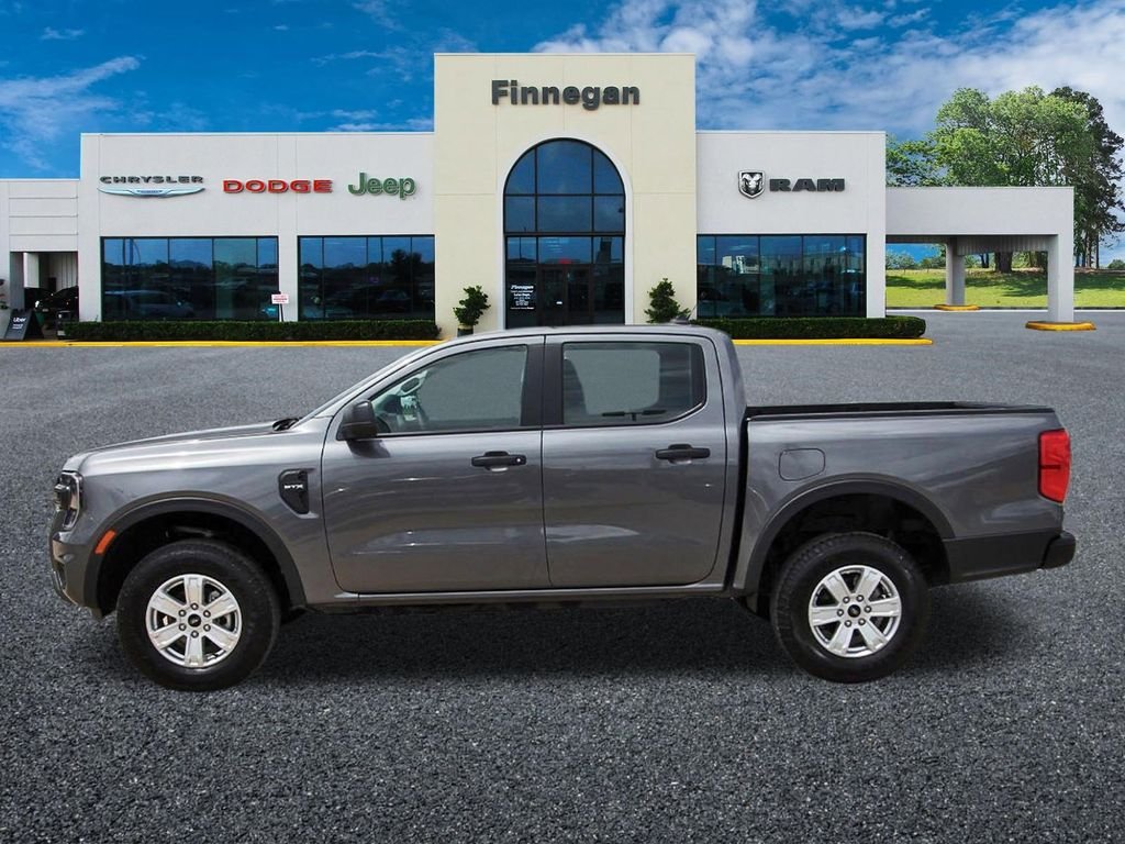 Used 2025 Gray Ford XL image 4