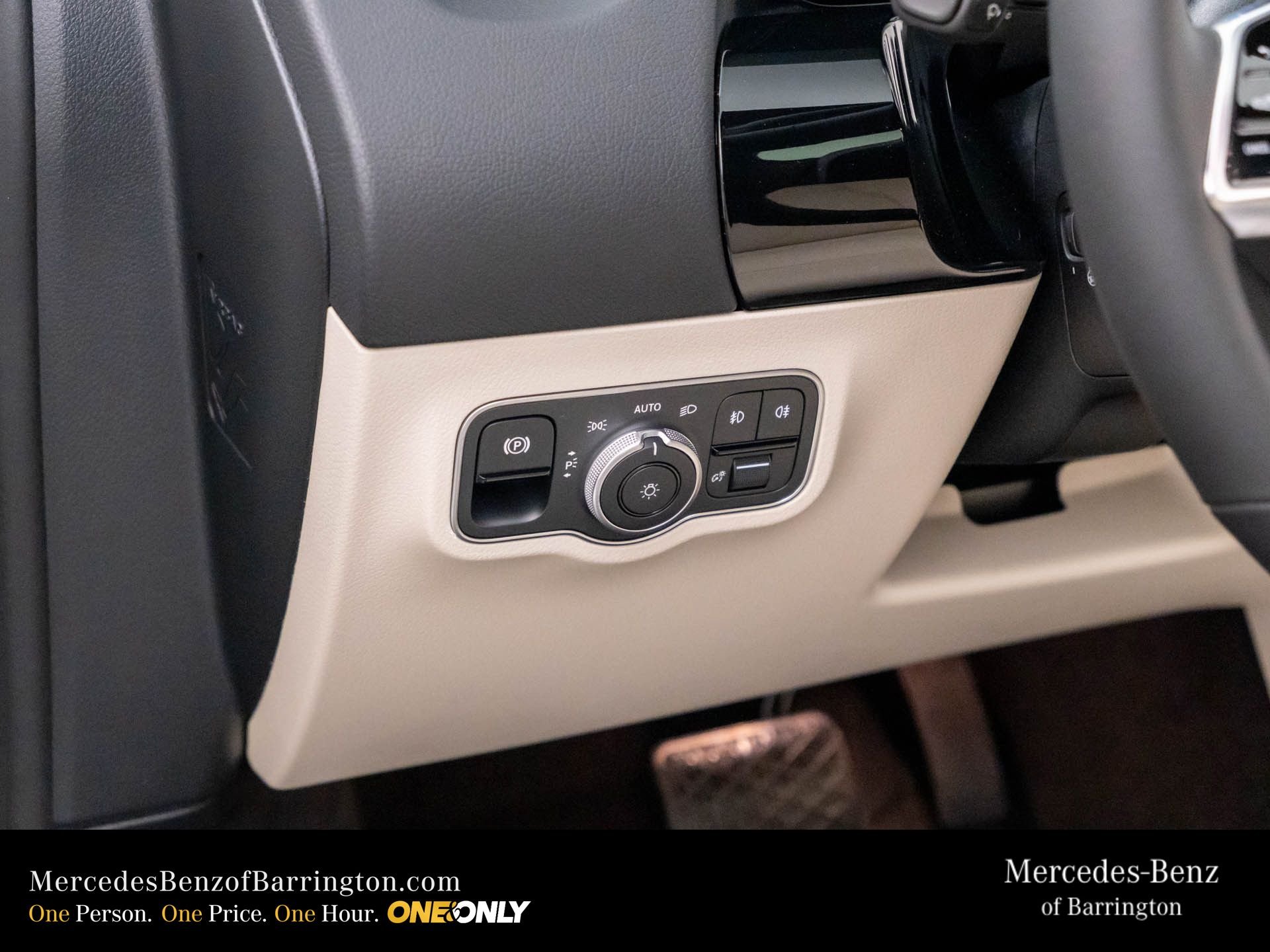 New 2026 Polar White Mercedes-Benz GLA 250 image 23