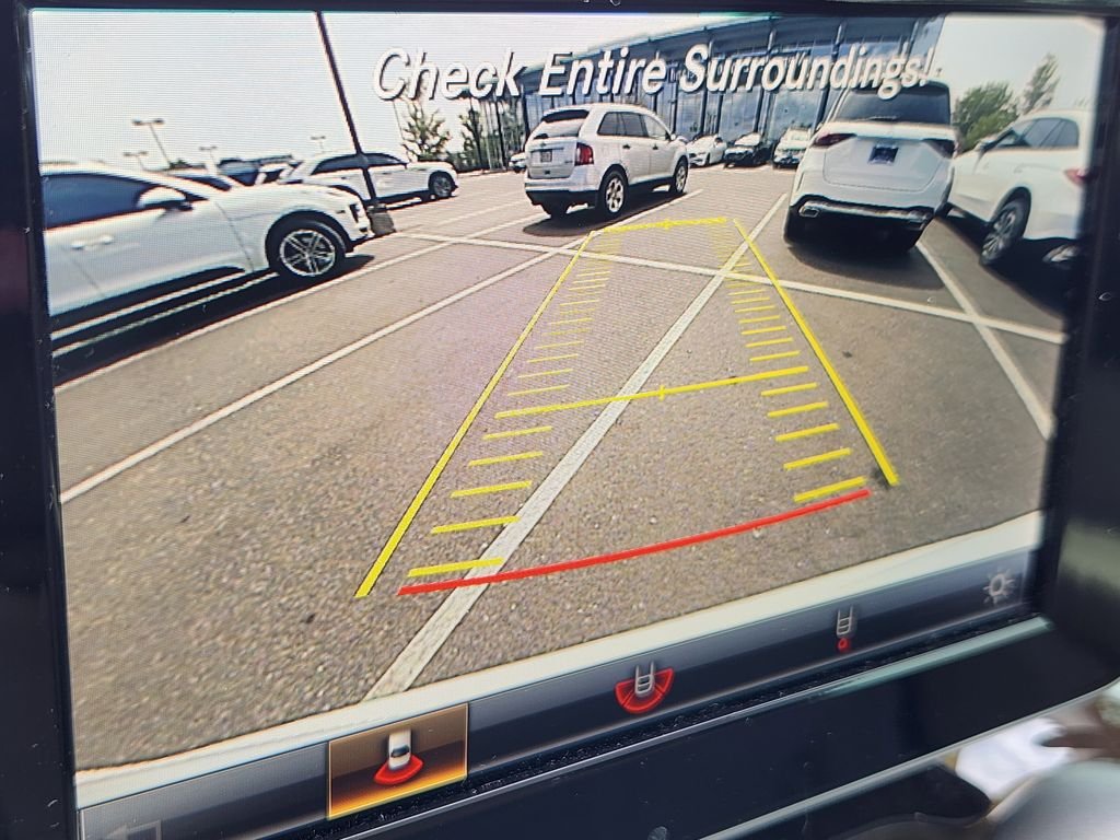 Used 2019 Polar White Mercedes-Benz 300 image 24