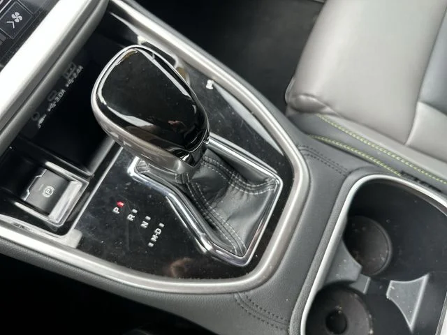 Used 2025 Green Subaru Onyx Edition image 23