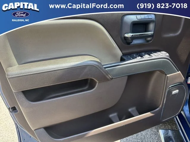 Used 2015  Chevrolet LTZ image 20